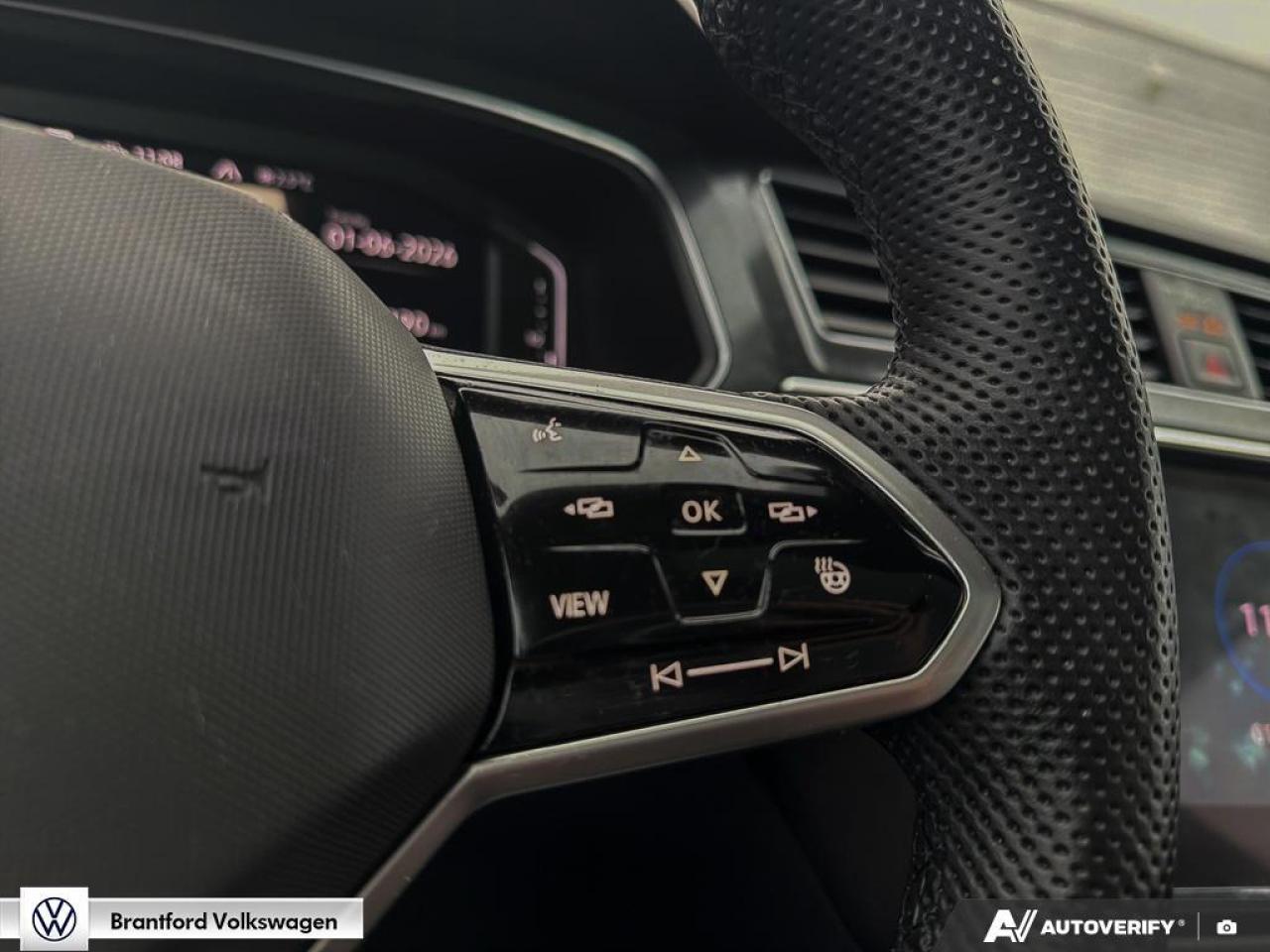 2022 Volkswagen Tiguan Highline R-line Photo