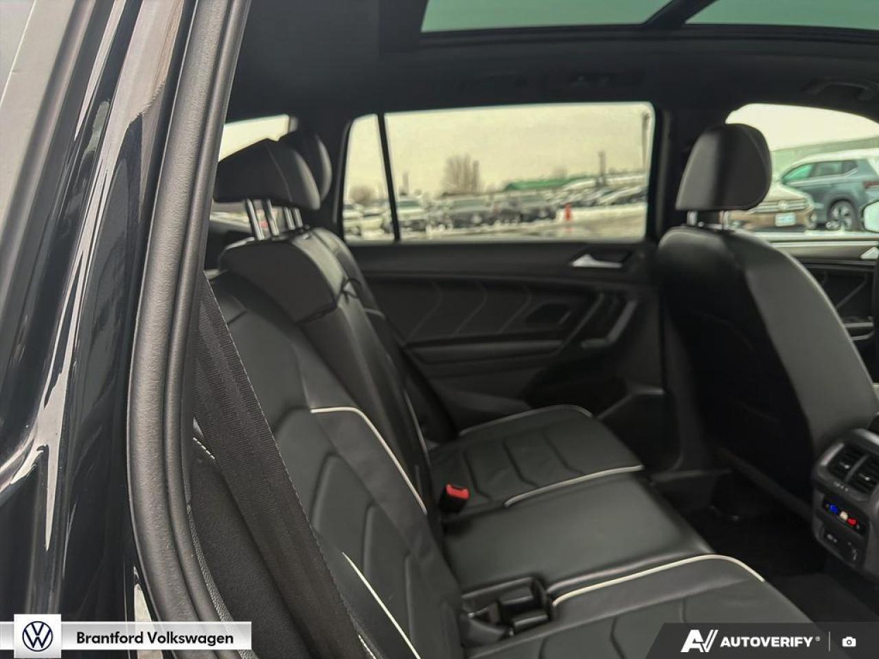 2022 Volkswagen Tiguan Highline R-line Photo