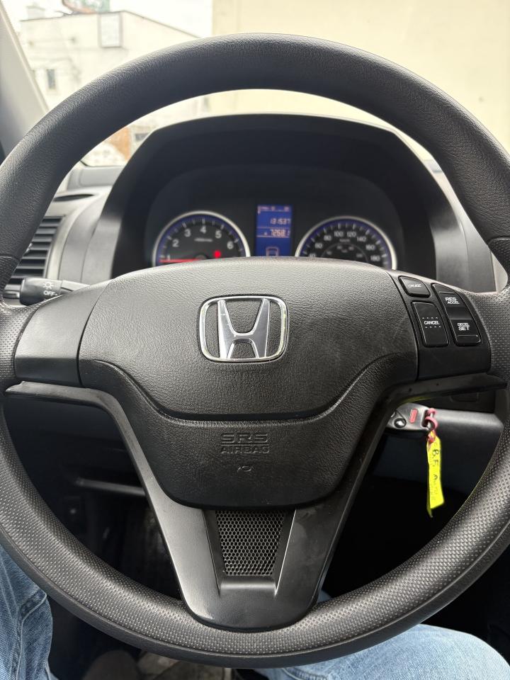 2011 Honda CR-V 2WD 5dr LX Photo