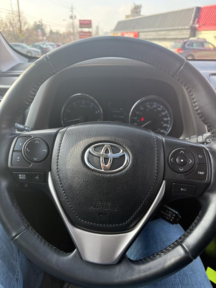 2017 Toyota RAV4 AWD 4dr Limited Photo
