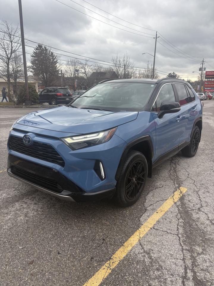 2023 Toyota RAV4 HYBRID XSE AWD Photo2