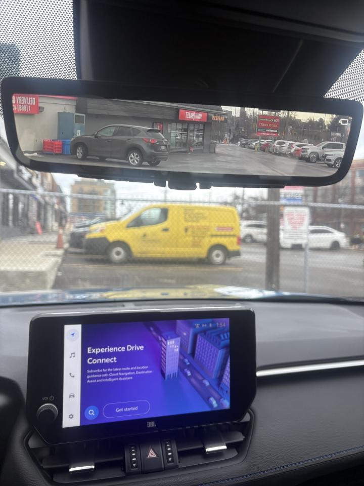 2023 Toyota RAV4 HYBRID XSE AWD Photo