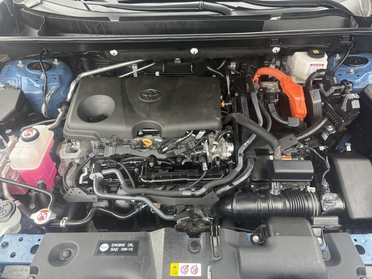 2023 Toyota RAV4 HYBRID XSE AWD Photo