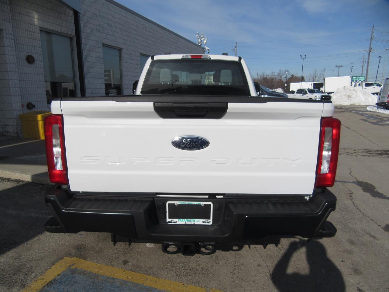 2024 Ford F-250 CREW CAB 4X4 8FT LONG BOX Photo3