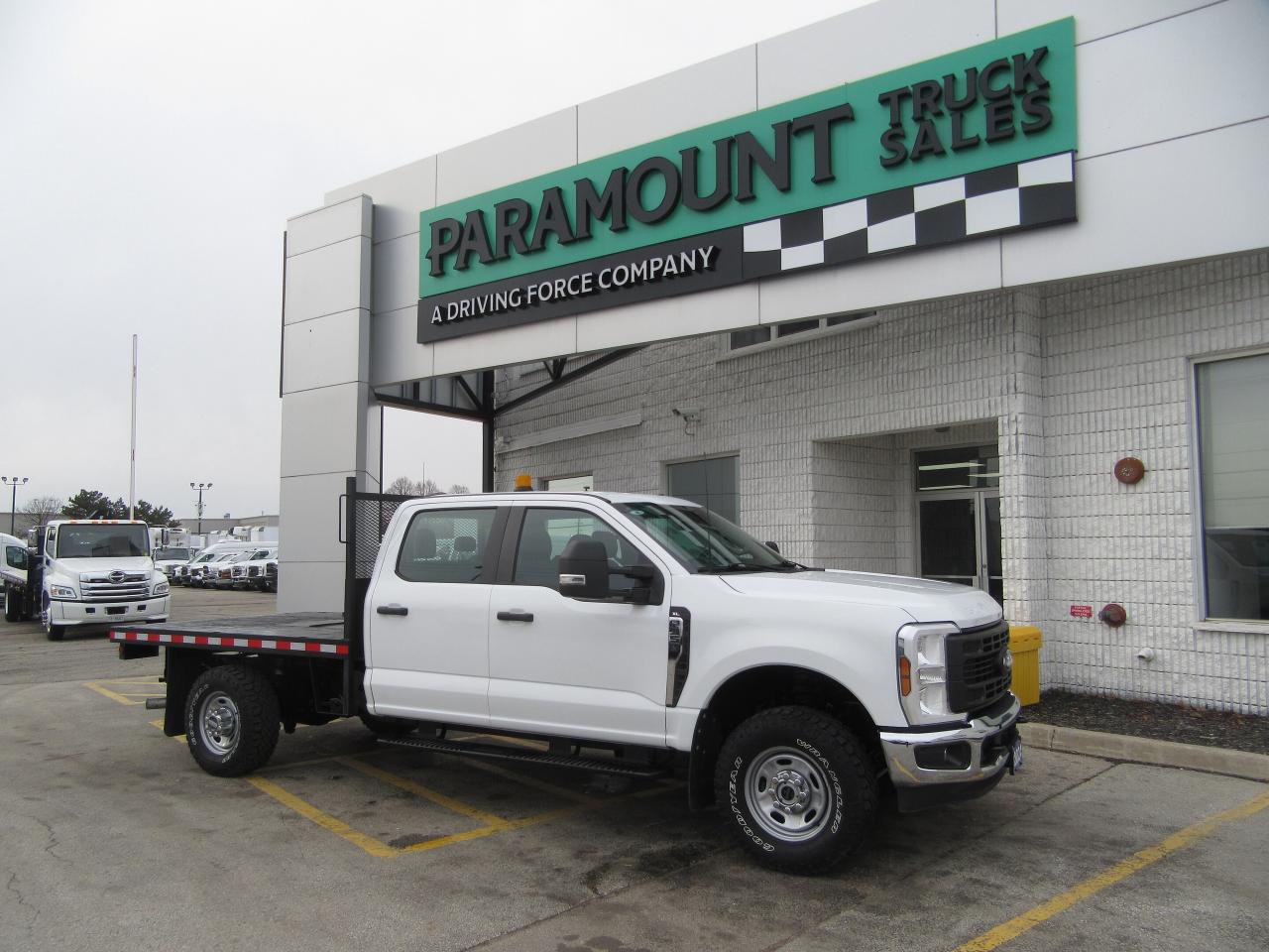 2024 Ford F-350 4X4 CREW CAB 9FT FLAT DECK Photo0