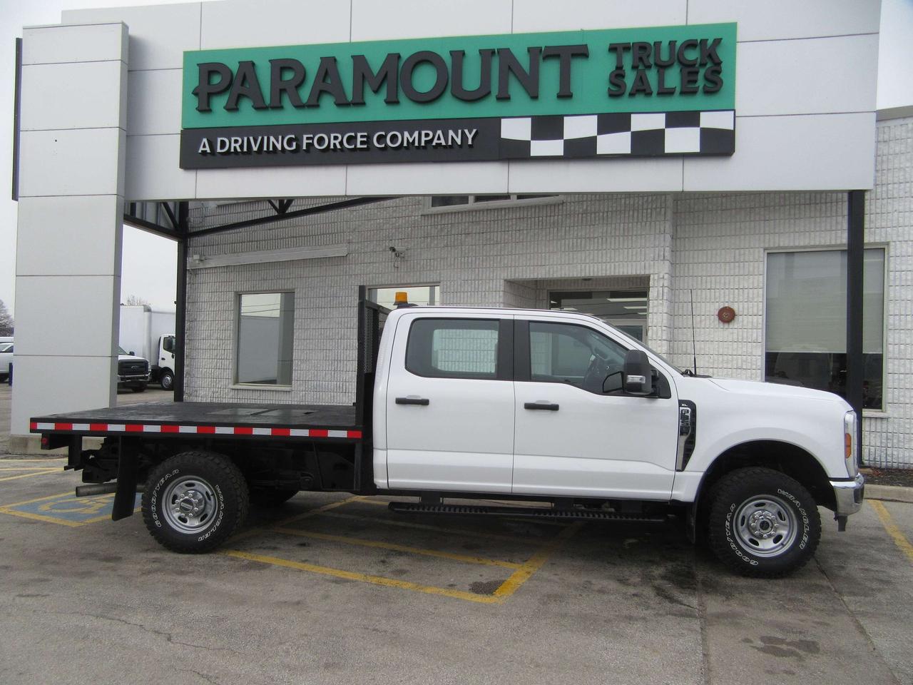 2024 Ford F-350 4X4 CREW CAB 9 FT FLAT DECK Photo1