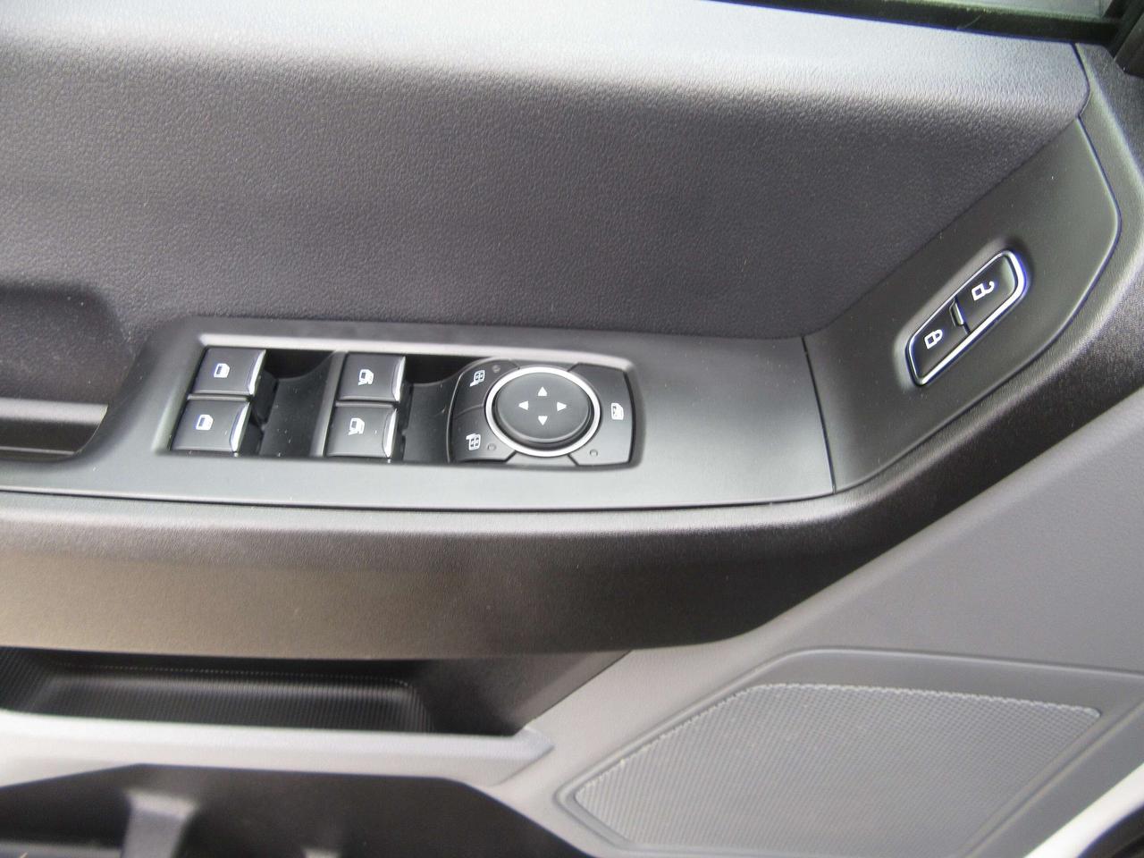 2024 Ford F-350 4X4 CREW CAB 9 FT FLAT DECK Photo