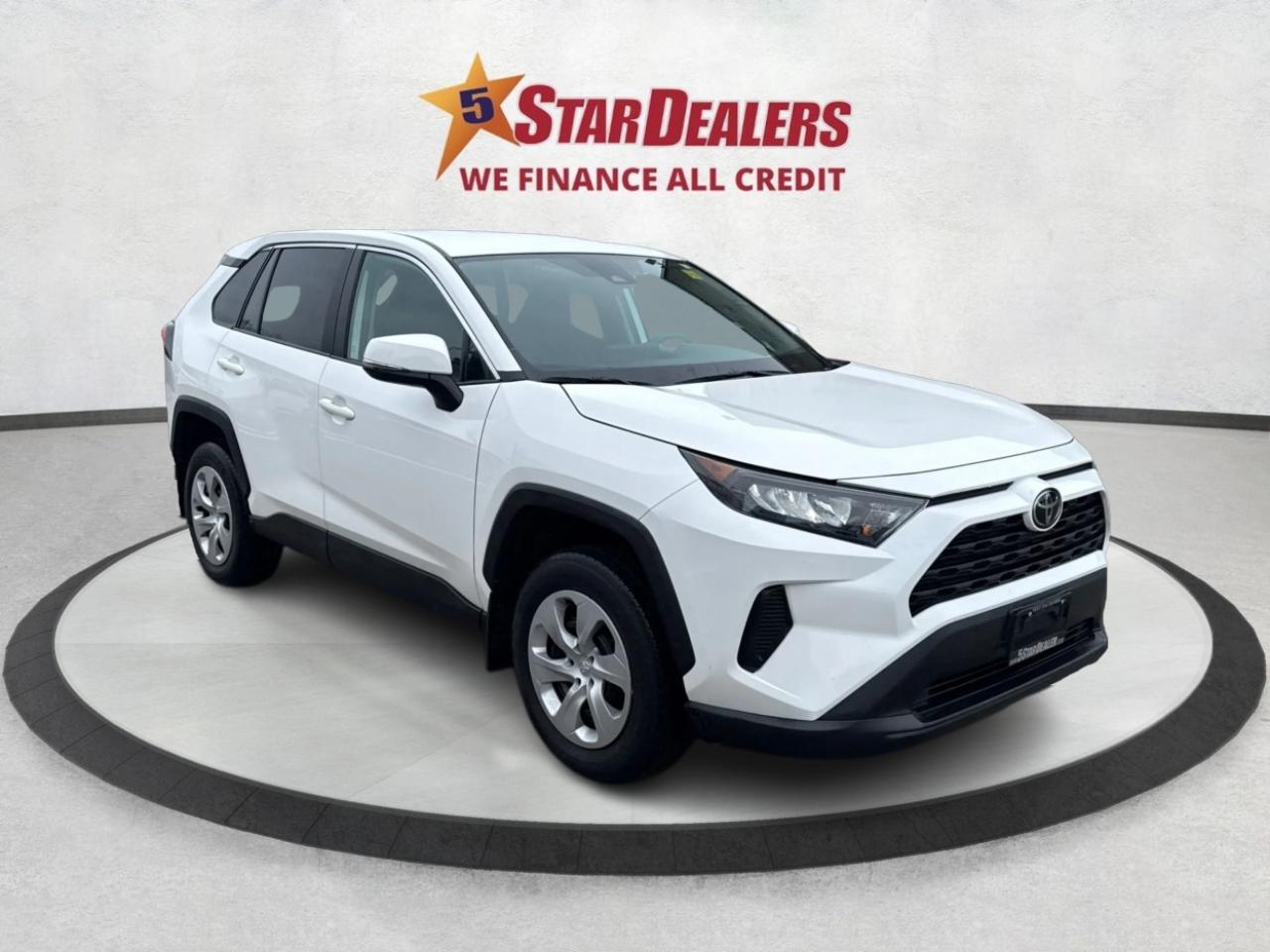 2025 Toyota RAV4 LE AWD HEATED SEATS! MINT! WE FINANCE ALL CREDIT Photo0