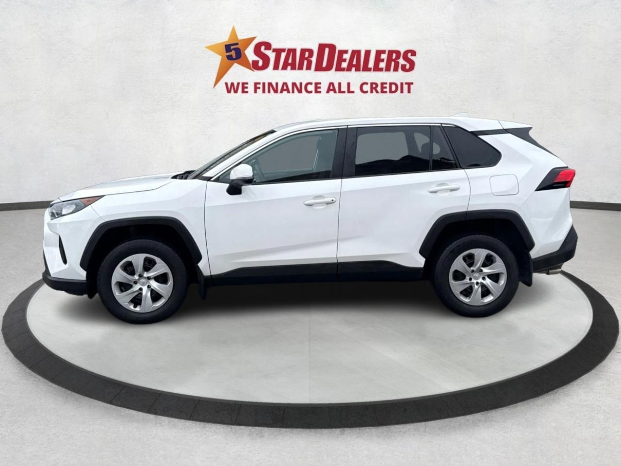 2025 Toyota RAV4 LE AWD HEATED SEATS! MINT! WE FINANCE ALL CREDIT Photo