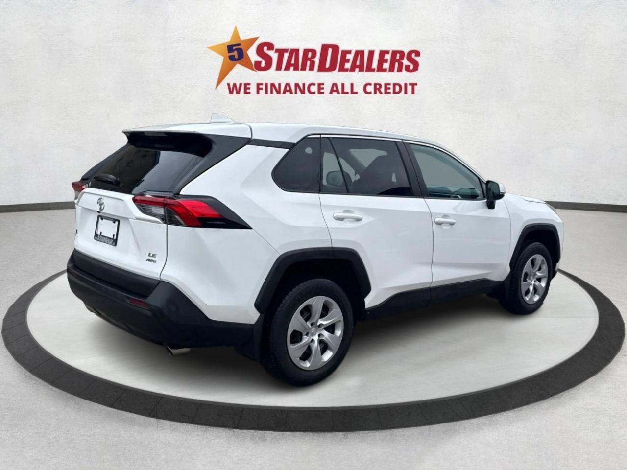 2025 Toyota RAV4 LE AWD HEATED SEATS! MINT! WE FINANCE ALL CREDIT Photo