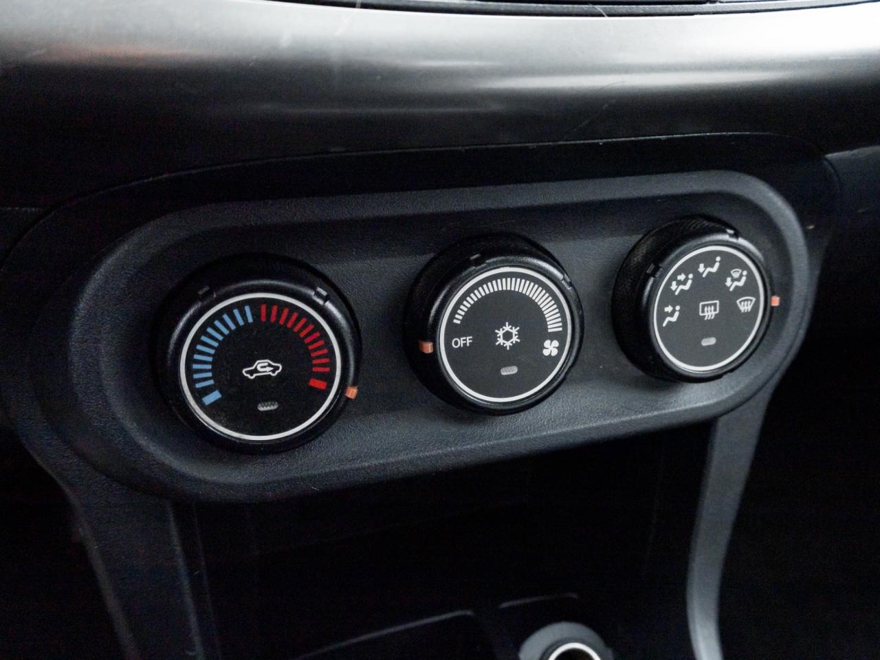 2015 Mitsubishi Lancer CVT SE FWD, Sunroof Photo