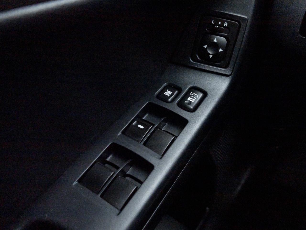 2015 Mitsubishi Lancer CVT SE FWD, Sunroof Photo