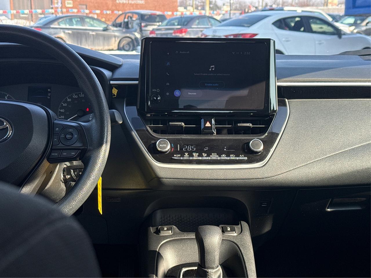 2024 Toyota Corolla LE HEATED SEATS MINT! WE FINANCE ALL CREDIT! Photo