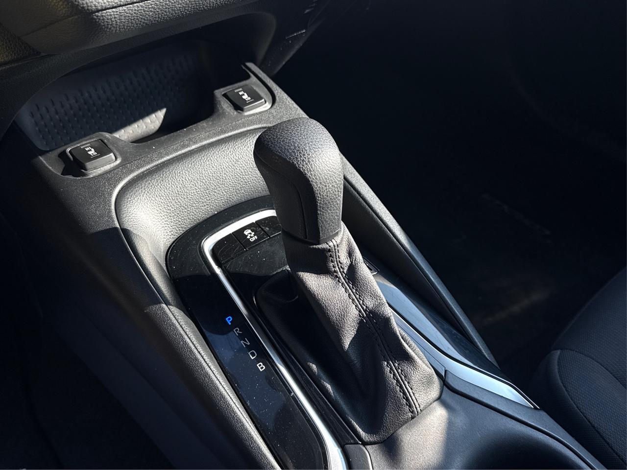 2024 Toyota Corolla LE HEATED SEATS MINT! WE FINANCE ALL CREDIT! Photo