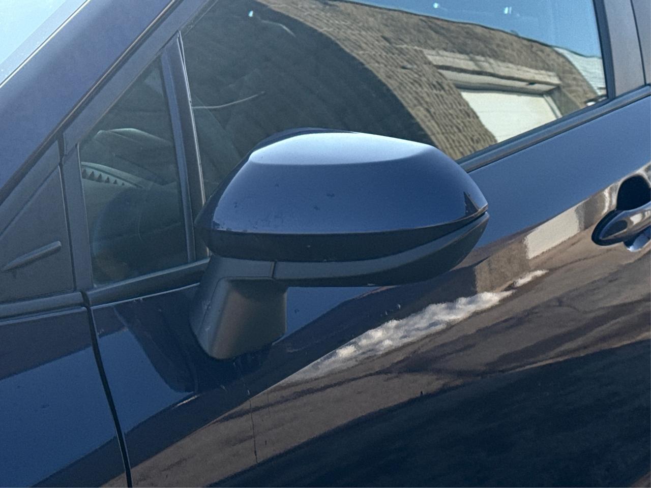 2024 Toyota Corolla LE HEATED SEATS MINT! WE FINANCE ALL CREDIT! Photo