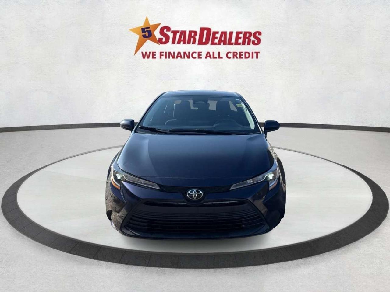 2024 Toyota Corolla LE HEATED SEATS MINT! WE FINANCE ALL CREDIT! Photo5