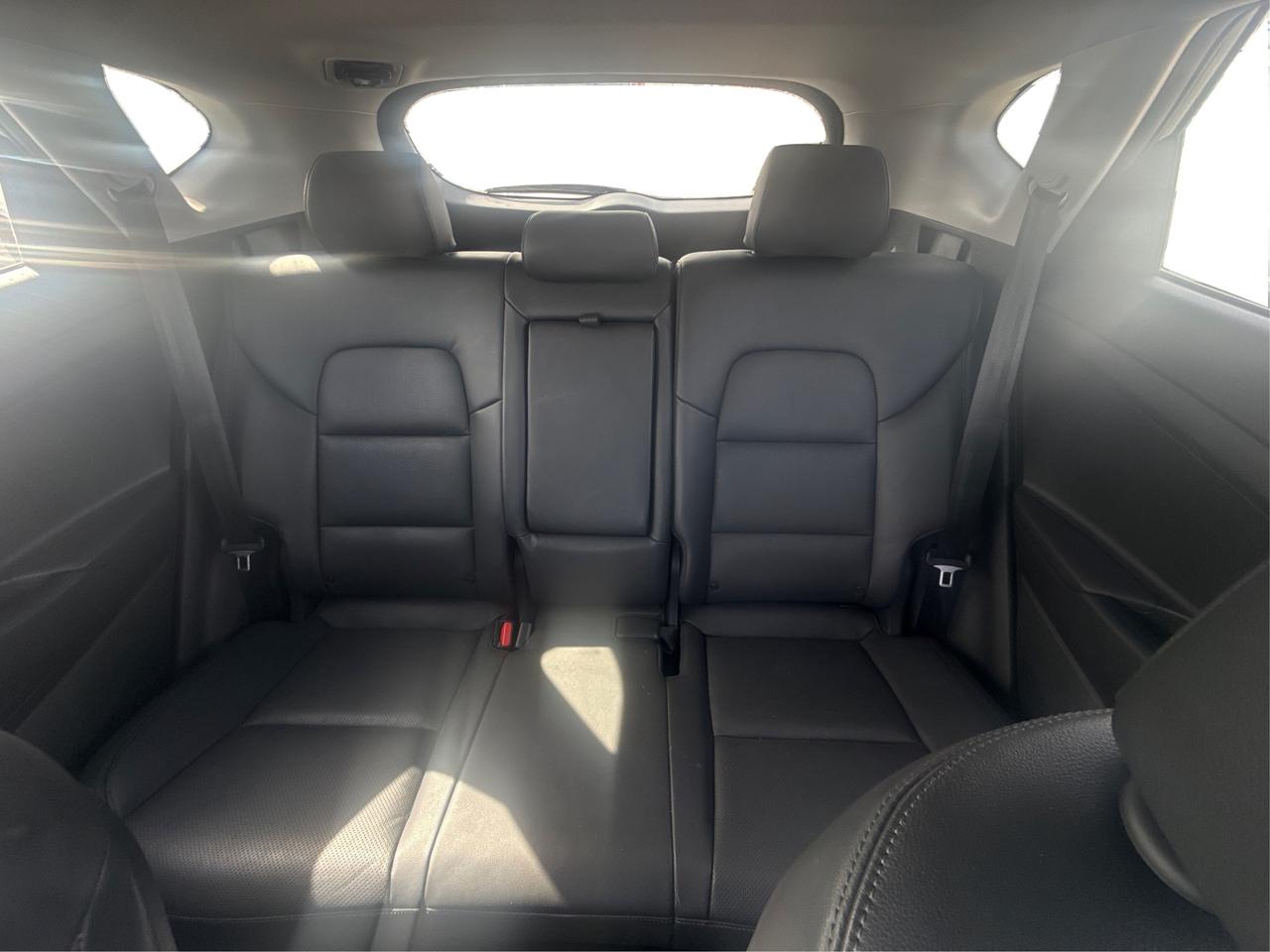 2021 Hyundai Tucson PANOROOF HEATED SEATS LOADED WE FINANCE ALL CREDIT Photo