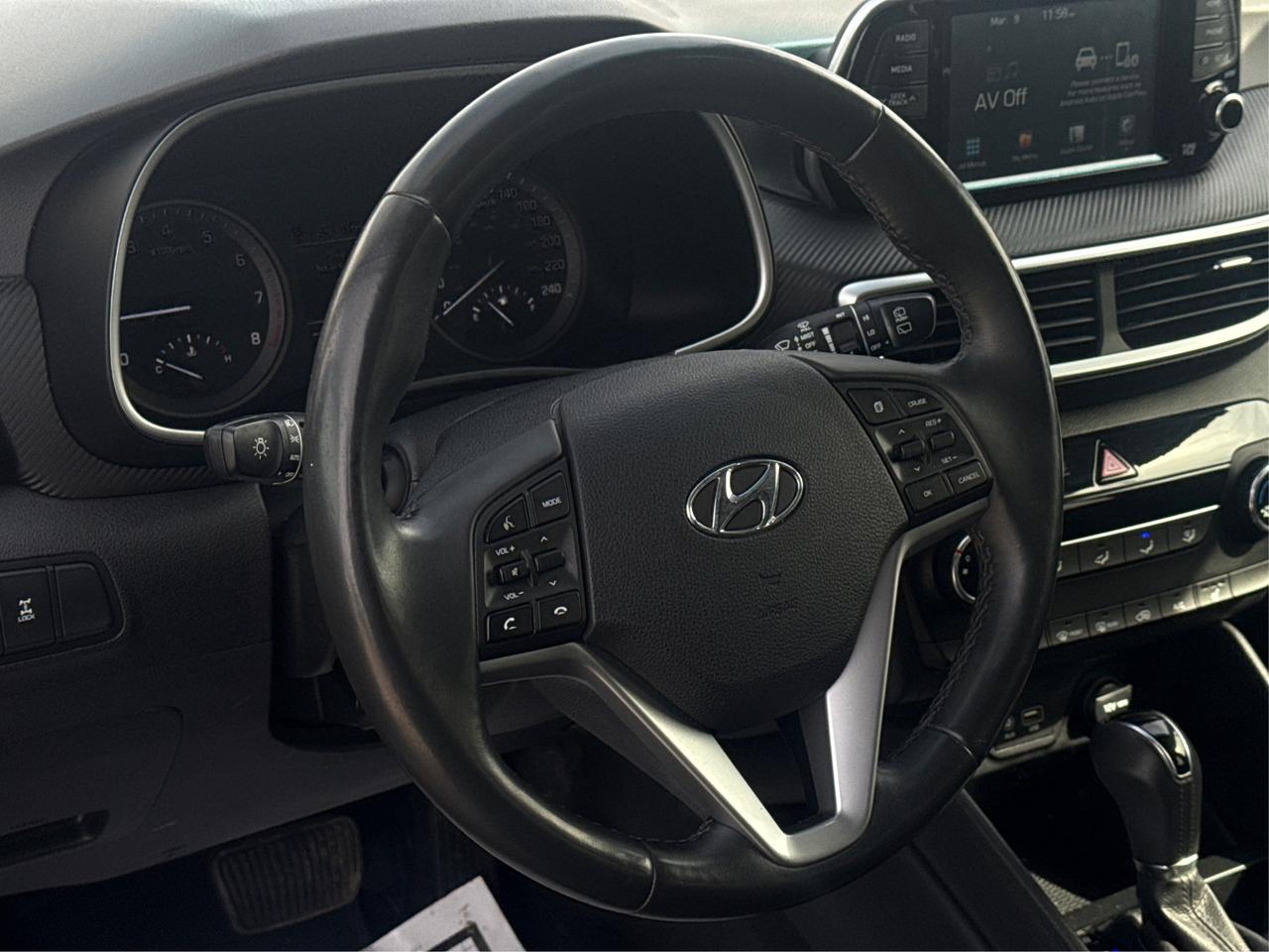 2021 Hyundai Tucson PANOROOF HEATED SEATS LOADED WE FINANCE ALL CREDIT Photo