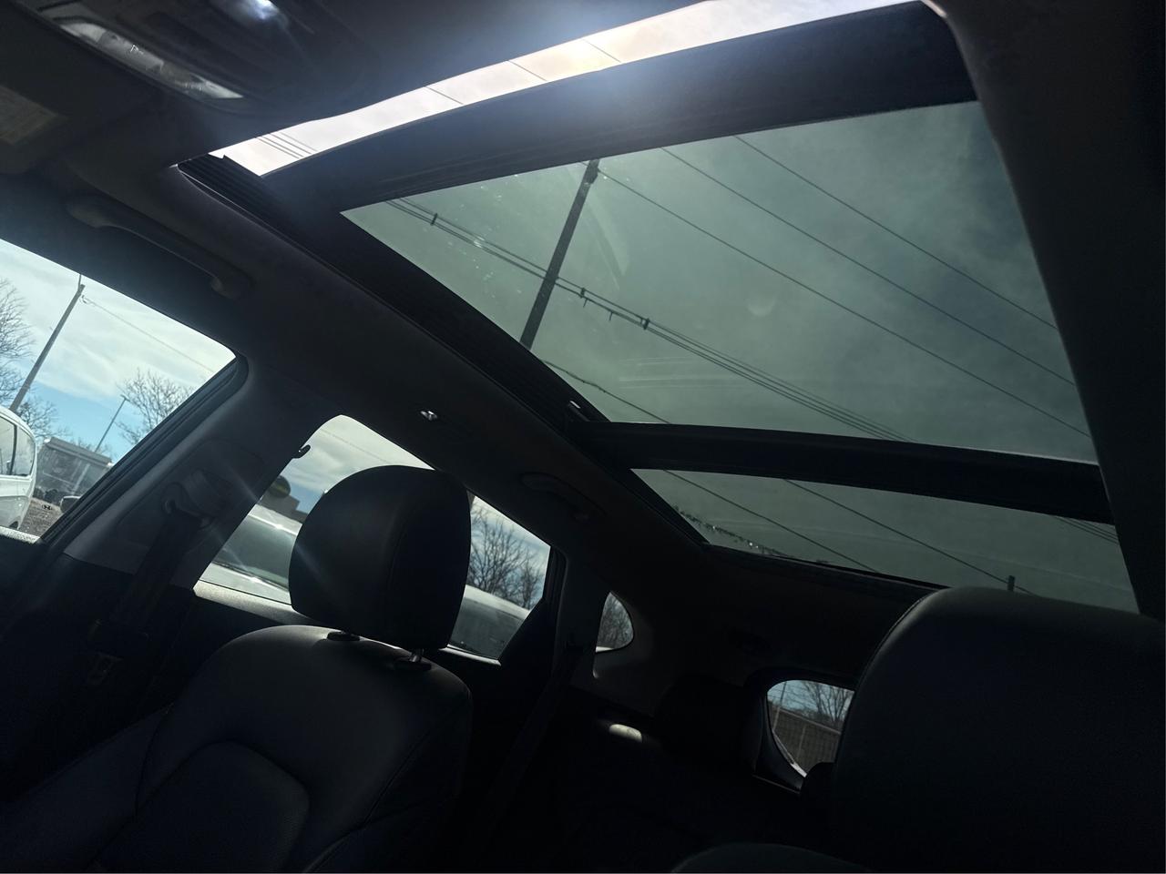 2021 Hyundai Tucson PANOROOF HEATED SEATS LOADED WE FINANCE ALL CREDIT Photo