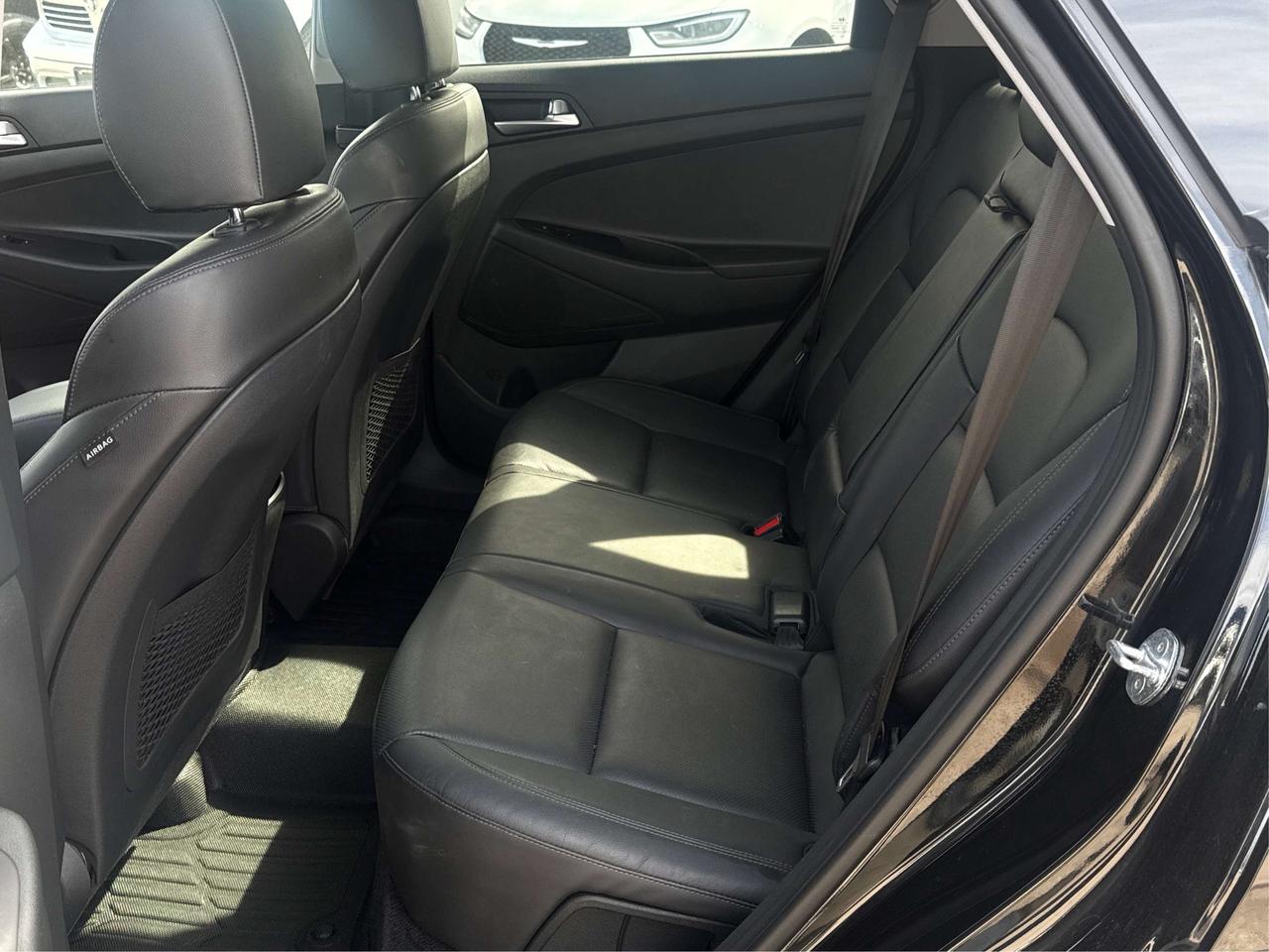 2021 Hyundai Tucson PANOROOF HEATED SEATS LOADED WE FINANCE ALL CREDIT Photo