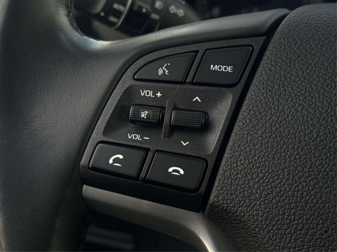2021 Hyundai Tucson PANOROOF HEATED SEATS LOADED WE FINANCE ALL CREDIT Photo