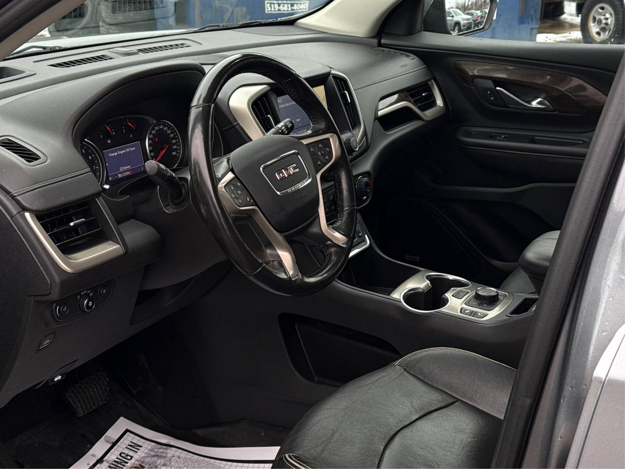 2020 GMC Terrain AWD HEATED SEATS REAR CAM WE FINANCE ALL CREDIT! Photo