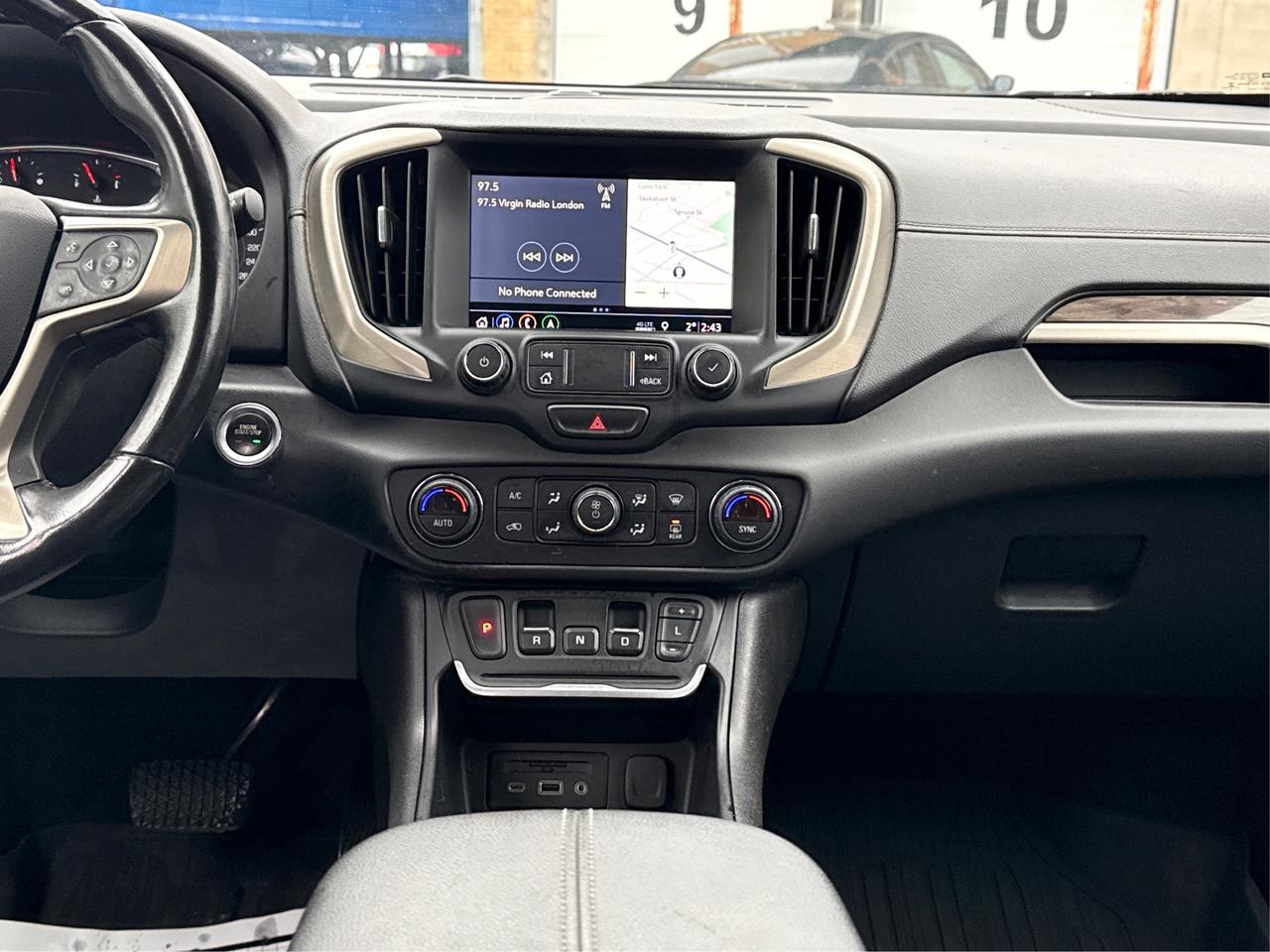 2020 GMC Terrain AWD HEATED SEATS REAR CAM WE FINANCE ALL CREDIT! Photo