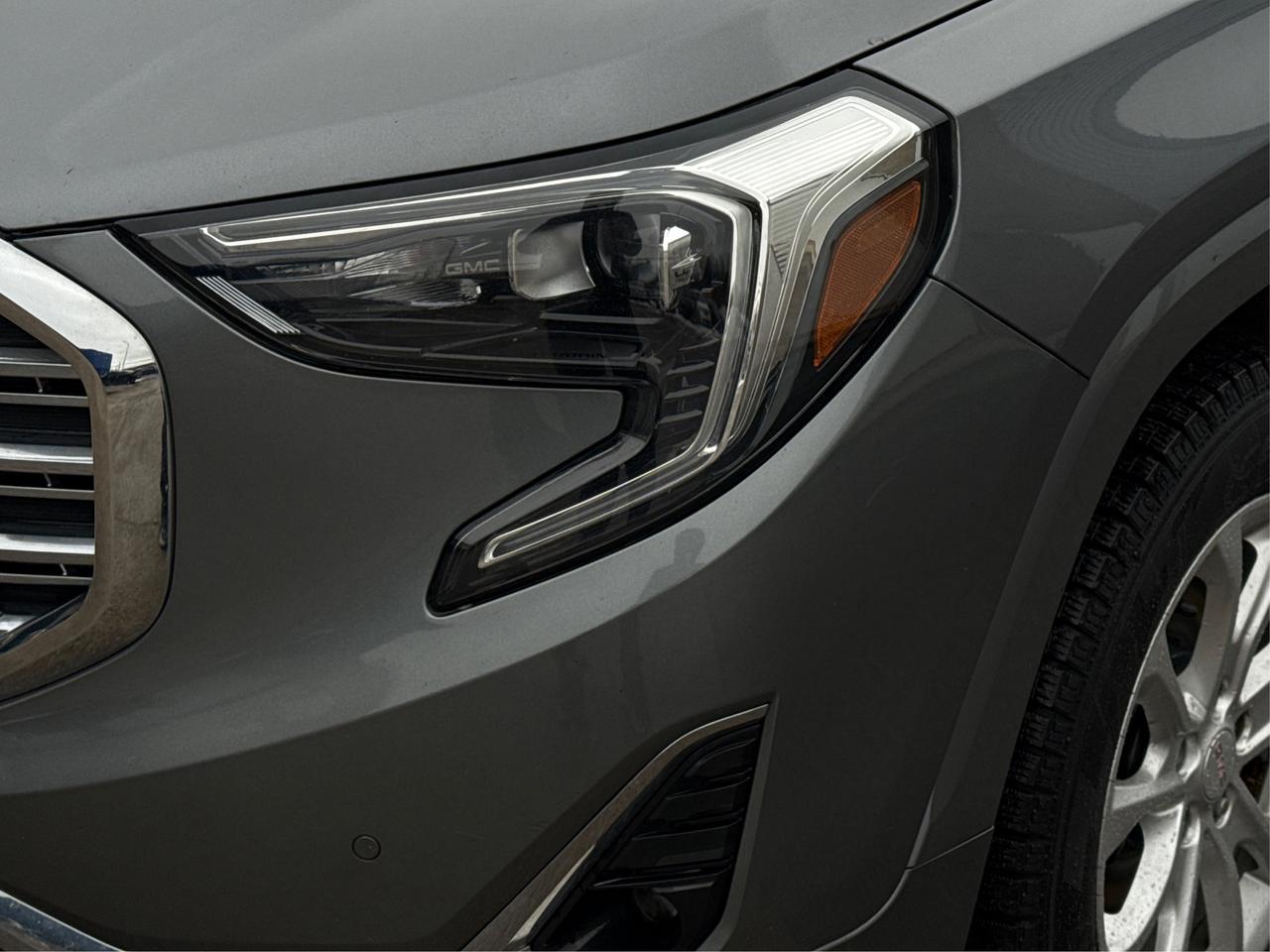 2020 GMC Terrain AWD HEATED SEATS REAR CAM WE FINANCE ALL CREDIT! Photo