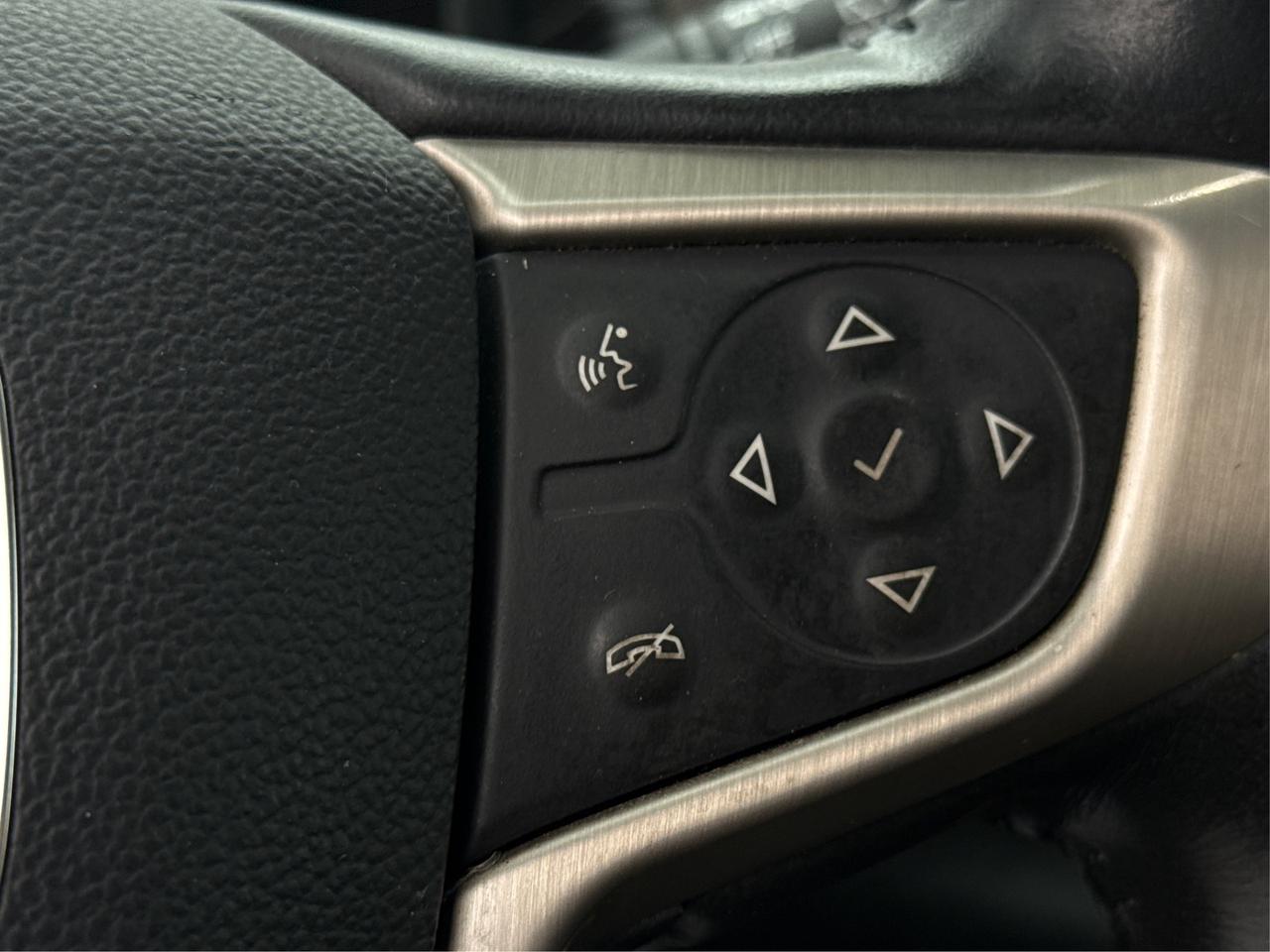 2020 GMC Terrain AWD HEATED SEATS REAR CAM WE FINANCE ALL CREDIT! Photo