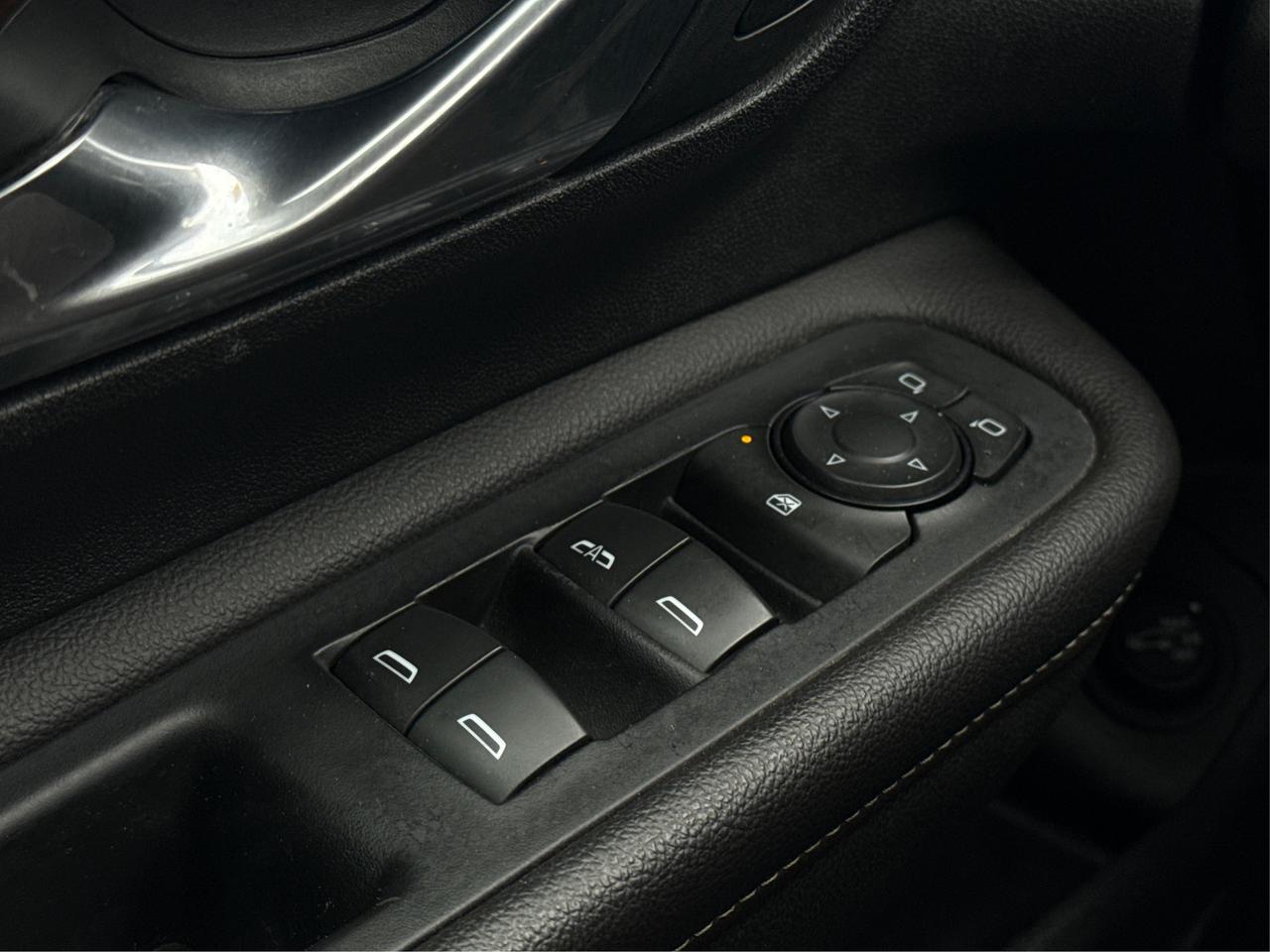 2020 GMC Terrain AWD HEATED SEATS REAR CAM WE FINANCE ALL CREDIT! Photo