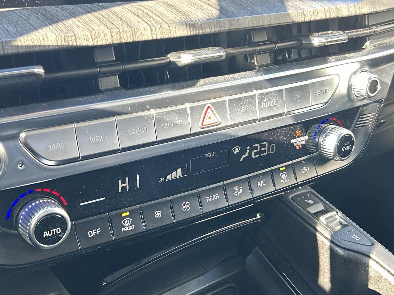 2024 Kia Telluride SX   Ultra-Low Mileage & Fully Loaded! Photo