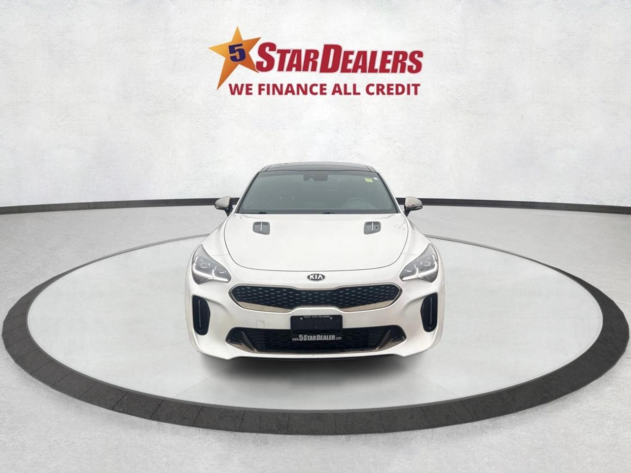 2018 Kia Stinger NAV PANO ROOF LEATHER CLEAN WE FINANCE ALL CREDIT! Photo