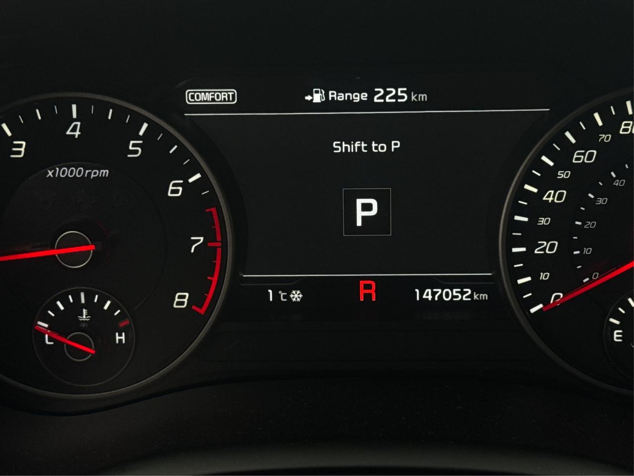 2018 Kia Stinger NAV PANO ROOF LEATHER CLEAN WE FINANCE ALL CREDIT! Photo