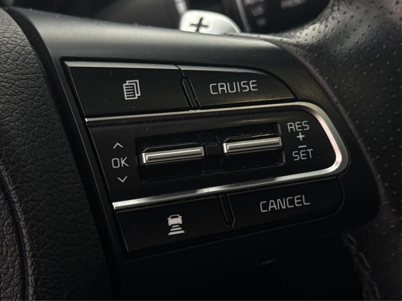 2018 Kia Stinger NAV PANO ROOF LEATHER CLEAN WE FINANCE ALL CREDIT! Photo