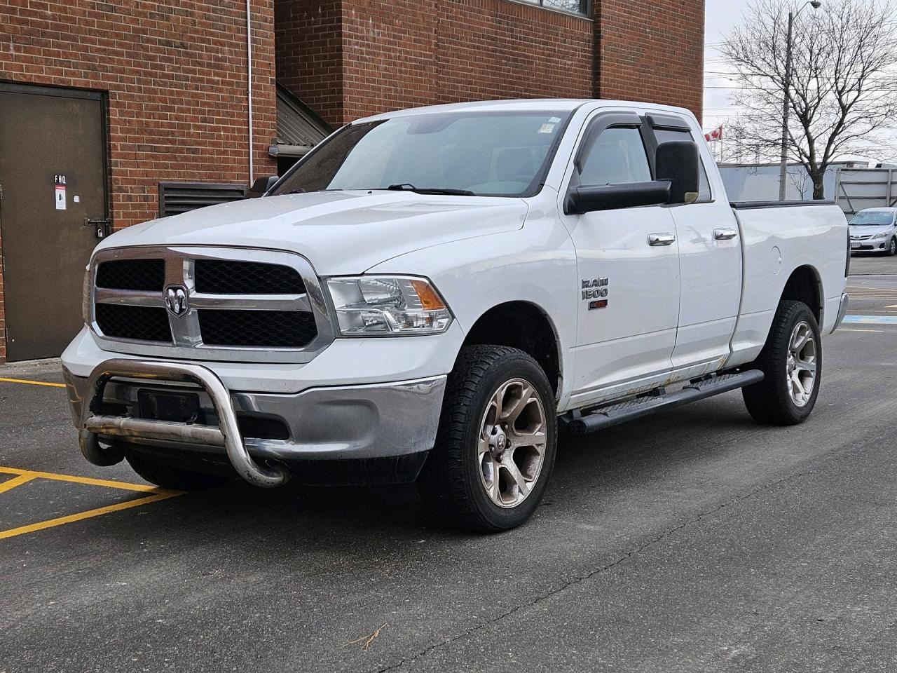 2016 RAM 1500 4WD Quad Cab 140.5 SLT, Diesel, Camera, Chrome Photo2
