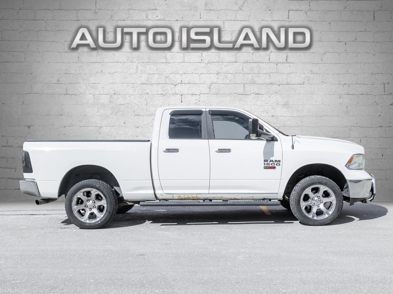 2016 RAM 1500 4WD Quad Cab 140.5 SLT, Diesel, Camera, Chrome Photo2