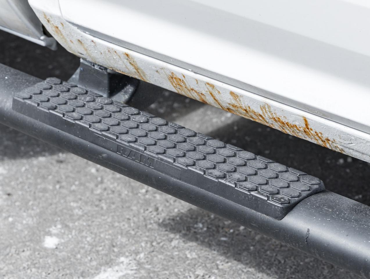 2016 RAM 1500 4WD Quad Cab 140.5 SLT, Diesel, Camera, Chrome Photo