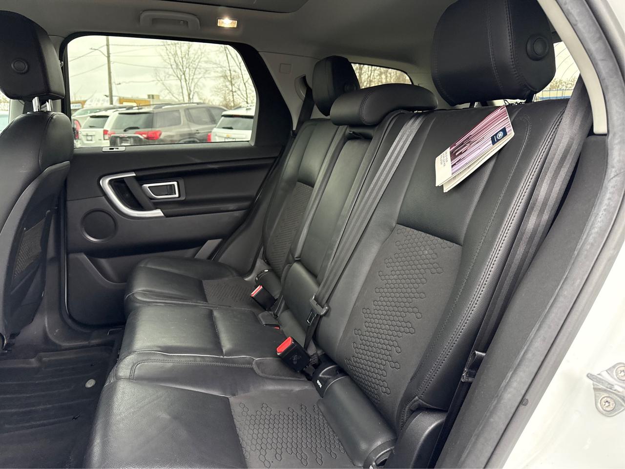 2016 Land Rover Discovery Sport AWD PANO ROOF HEATED SEATS WE FINANCE ALL CREDIT! Photo