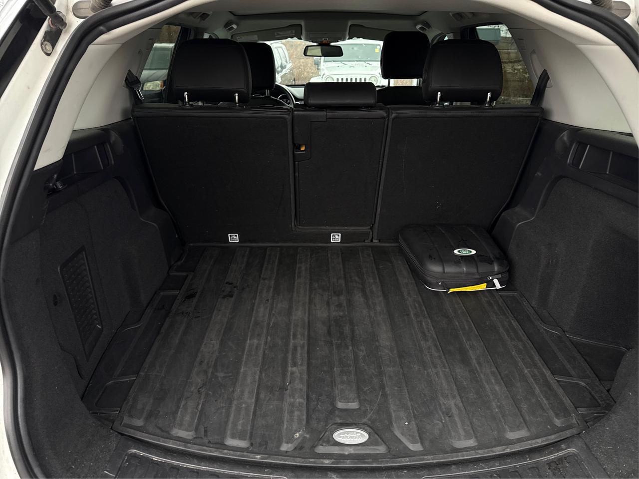 2016 Land Rover Discovery Sport AWD PANO ROOF HEATED SEATS WE FINANCE ALL CREDIT! Photo