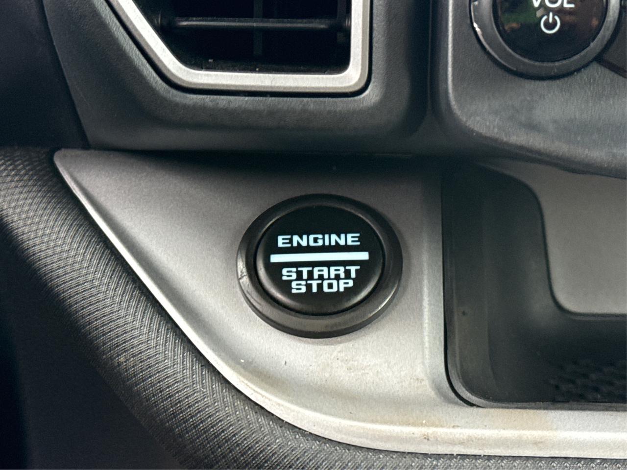 2024 Ford Bronco Sport AWD HEATED SEATS MINT WE FINANCE ALL CREDIT! Photo