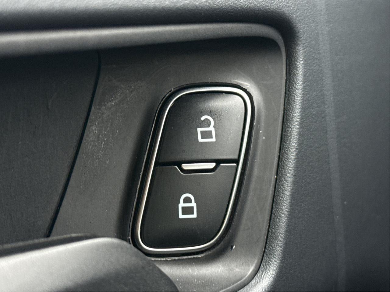 2024 Ford Bronco Sport AWD HEATED SEATS MINT WE FINANCE ALL CREDIT! Photo