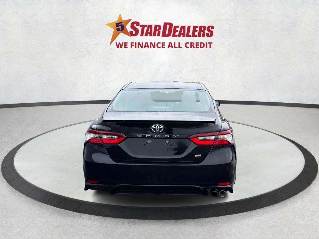 2023 Toyota Camry SE LEATHER MINT LOADED! WE FINANCE ALL CREDIT! Photo