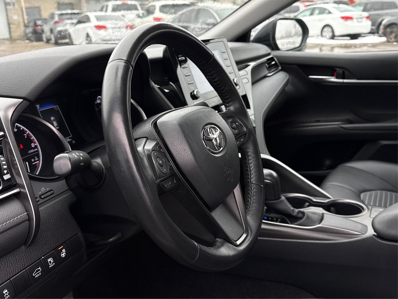 2023 Toyota Camry SE LEATHER MINT LOADED! WE FINANCE ALL CREDIT! Photo