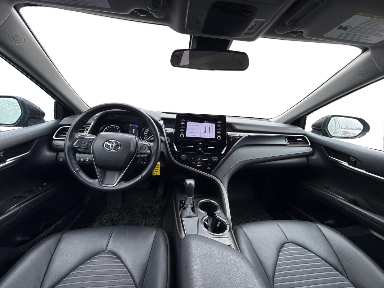 2023 Toyota Camry SE LEATHER MINT LOADED! WE FINANCE ALL CREDIT! Photo