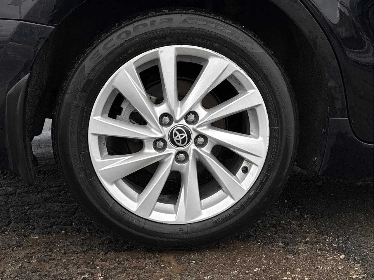 2023 Toyota Camry SE LEATHER MINT LOADED! WE FINANCE ALL CREDIT! Photo