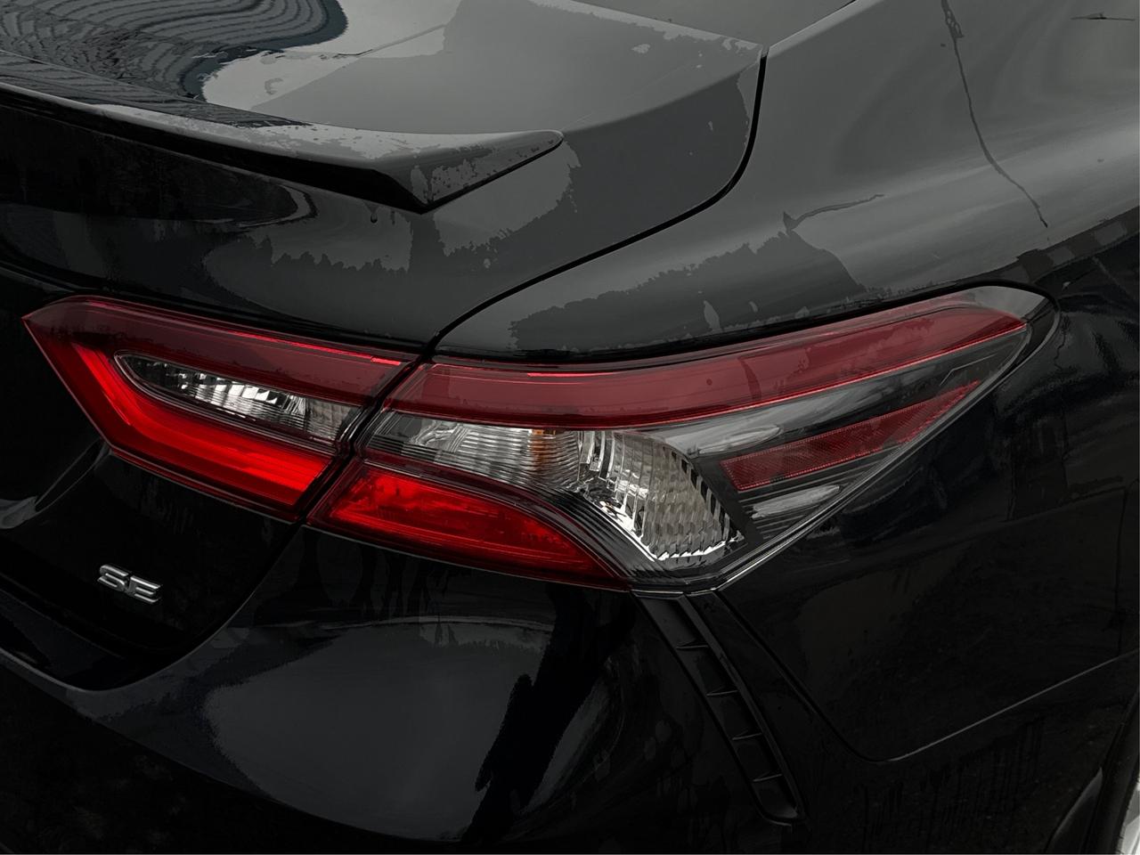 2023 Toyota Camry SE LEATHER MINT LOADED! WE FINANCE ALL CREDIT! Photo