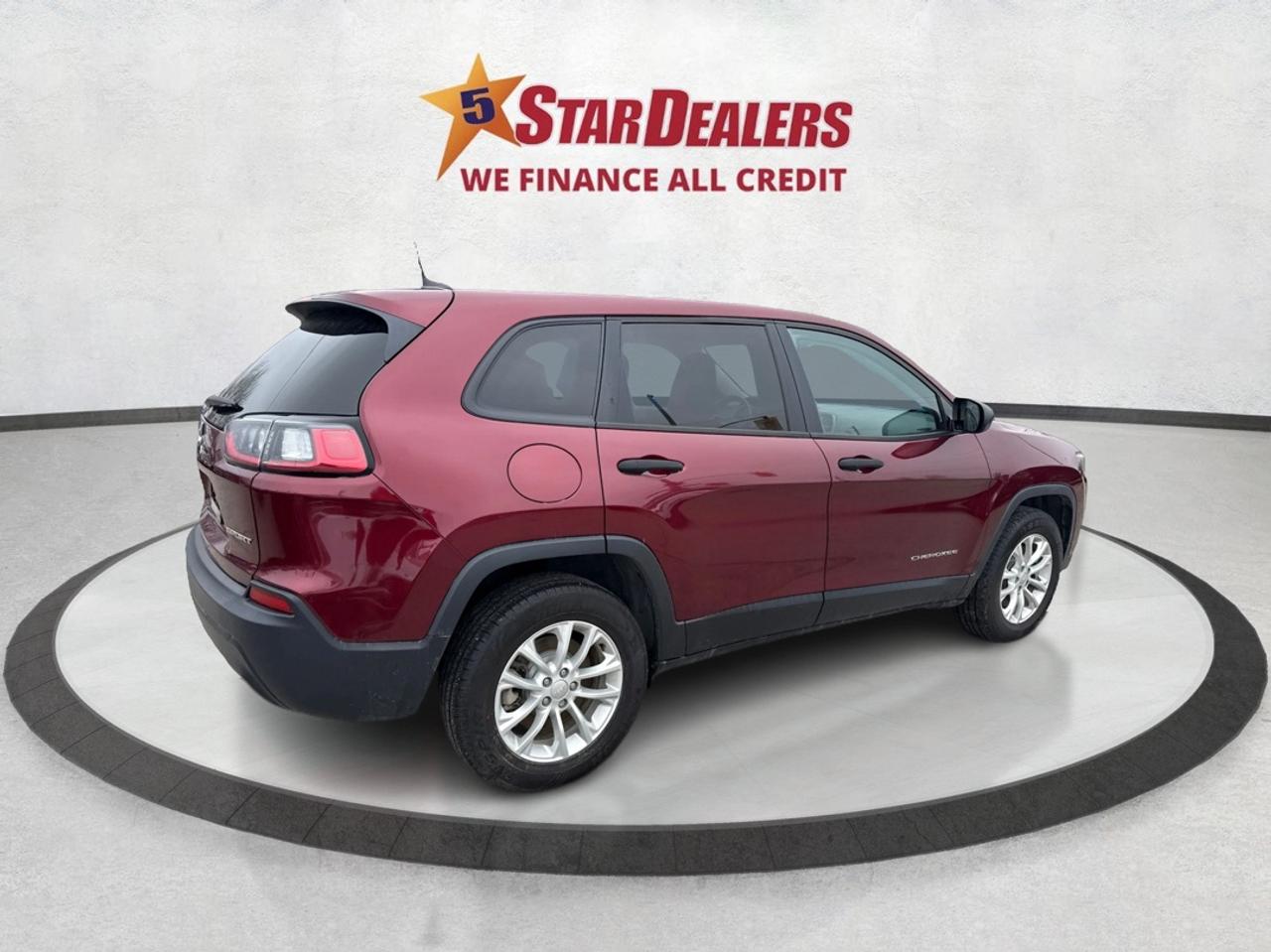 2020 Jeep Cherokee AWD HEATED SEATS REAR CAM WE FINANCE ALL CREDIT Photo