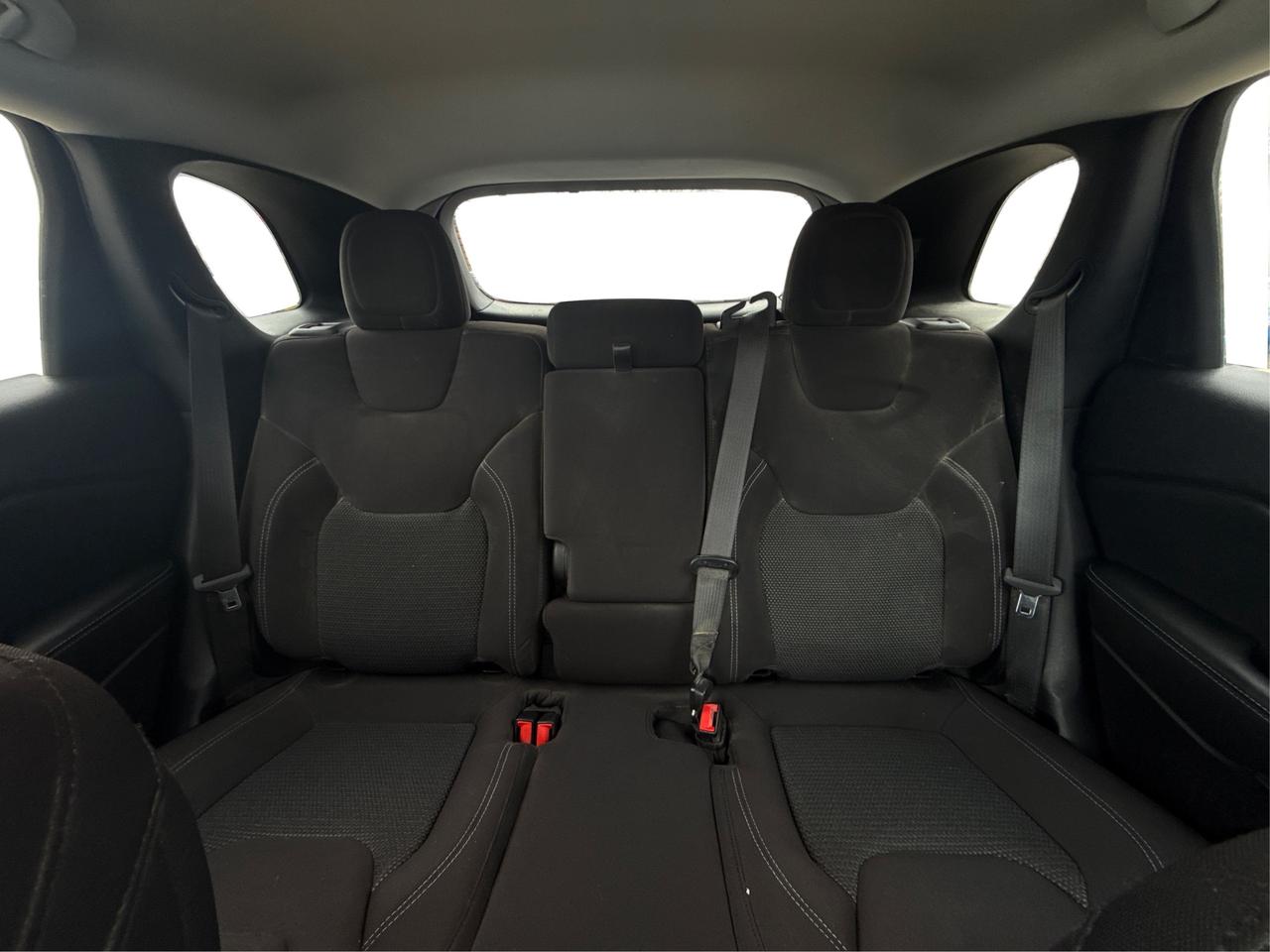 2020 Jeep Cherokee AWD HEATED SEATS REAR CAM WE FINANCE ALL CREDIT Photo