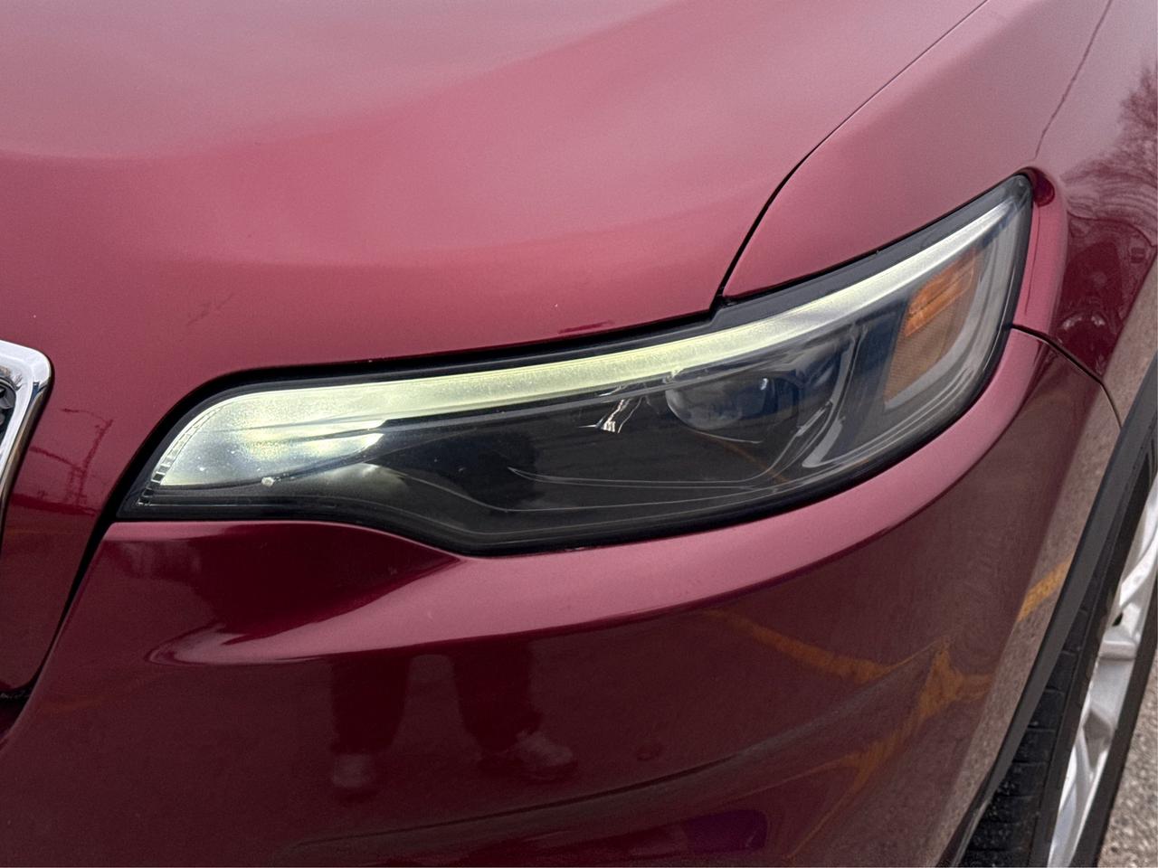 2020 Jeep Cherokee AWD HEATED SEATS REAR CAM WE FINANCE ALL CREDIT Photo