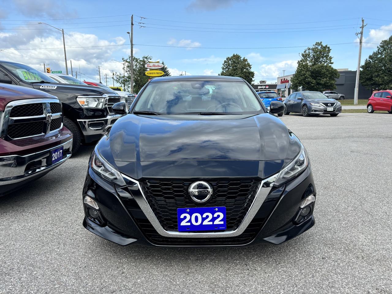 2022 Nissan Altima Platinum AWD ~Nav ~Cam ~Leather ~Bluetooth ~Roof Photo4